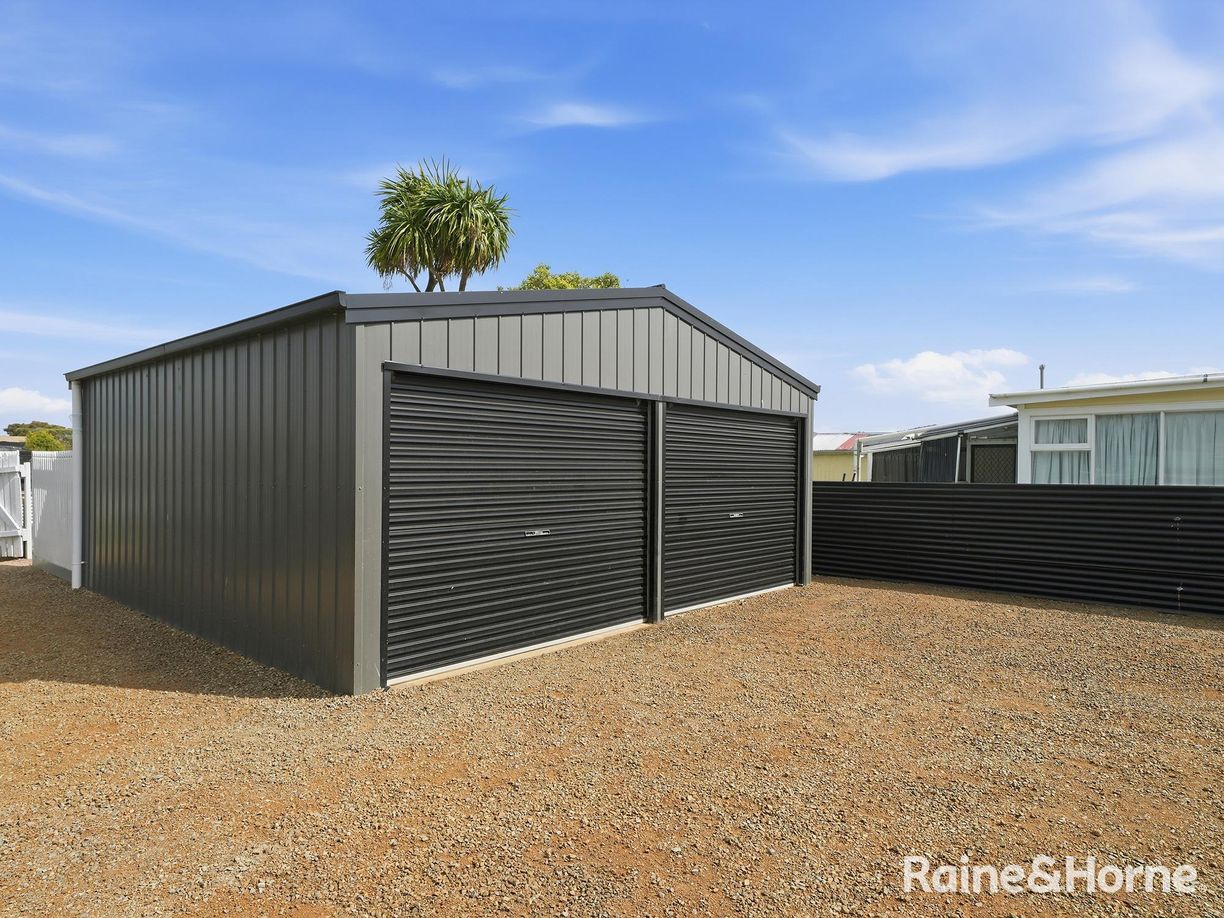 16 Victoria Street — photo 22 of 30