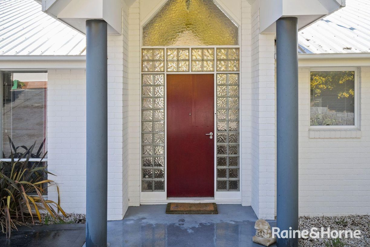 49 Invercargill Road — photo 3 of 30