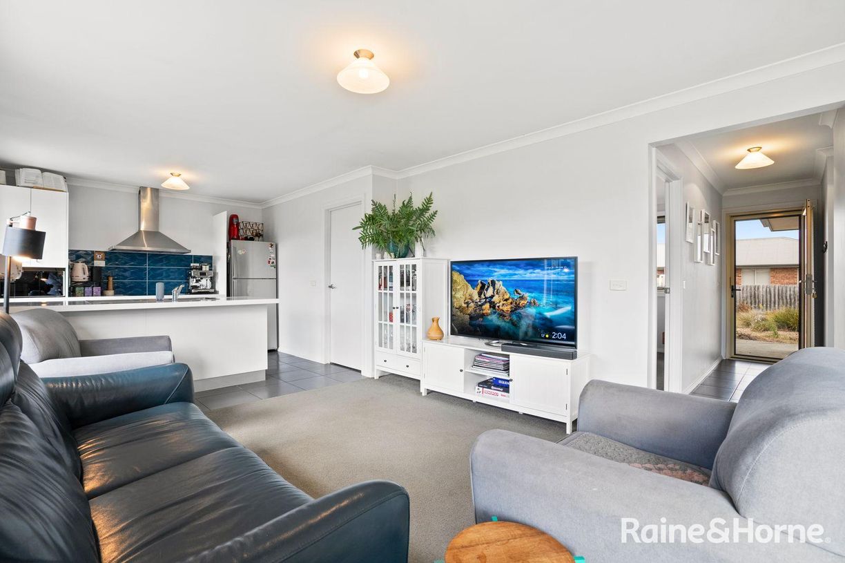 2/32 Henry Street — photo 5 of 22
