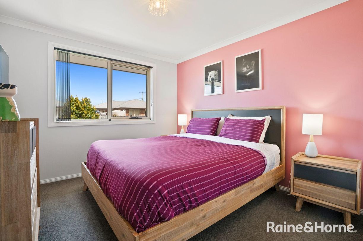 2/32 Henry Street — photo 15 of 22
