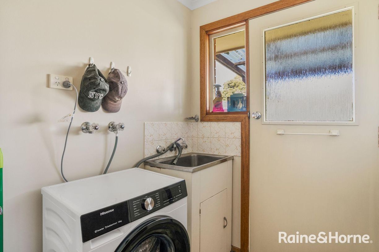 24 Roberts Street — photo 20 of 30