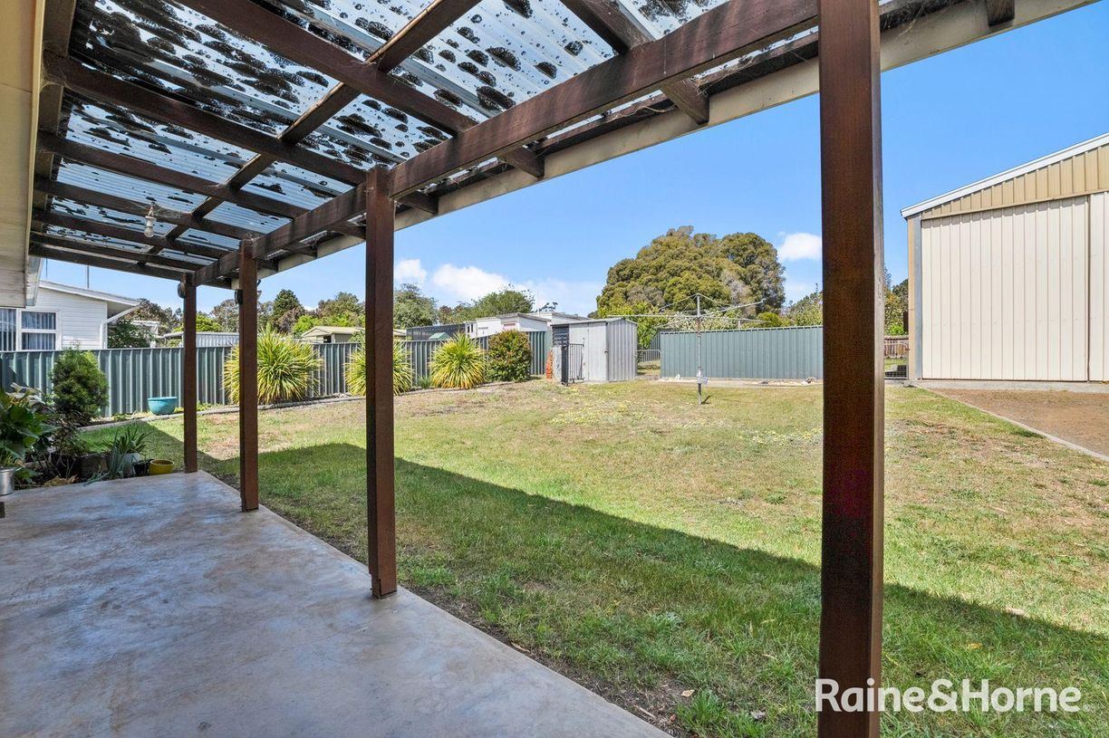 24 Roberts Street — photo 21 of 30