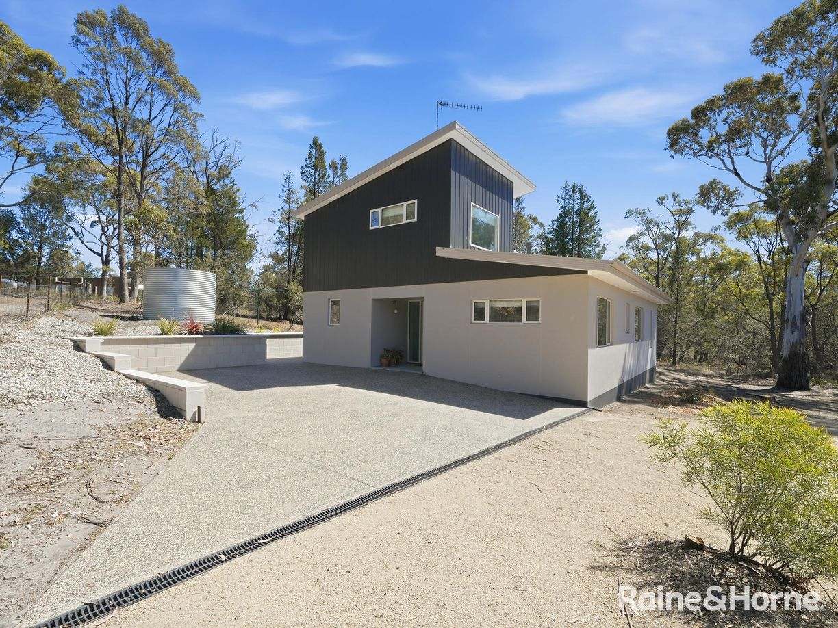10a Happy Valley Road — photo 3 of 30