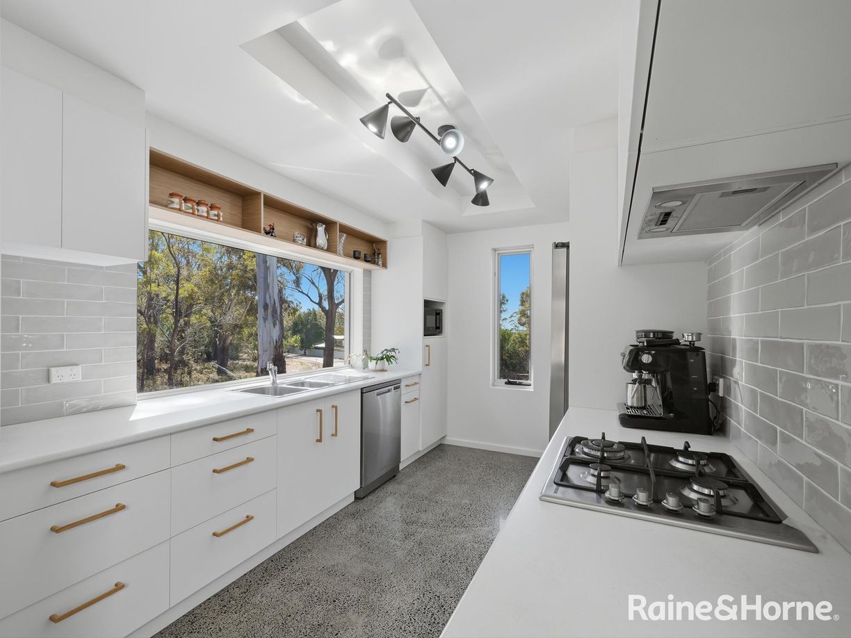 10a Happy Valley Road — photo 5 of 30
