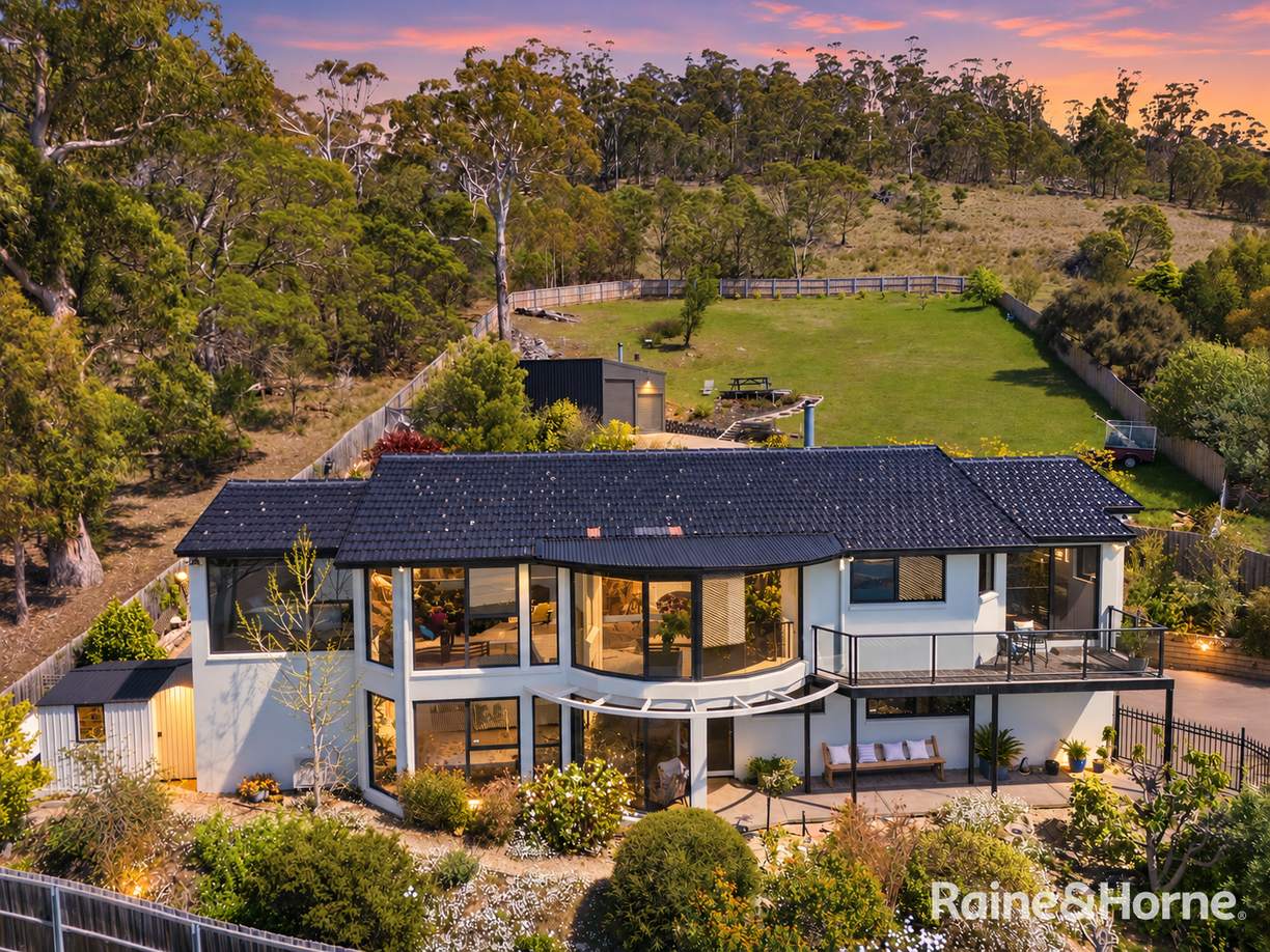 5 Sea View Crescent — photo 2 of 30