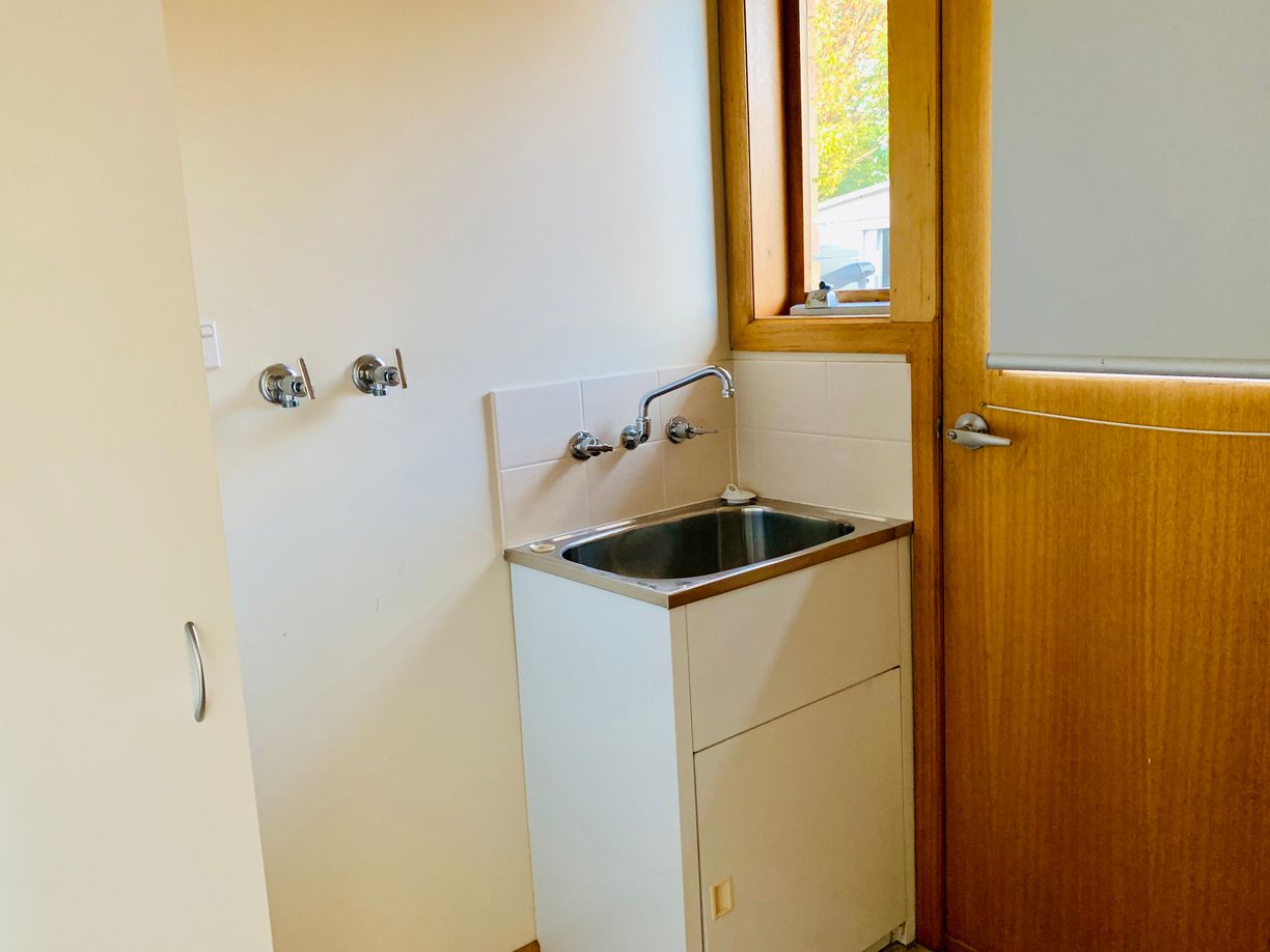 2/19 Weston Hill Road — photo 10 of 12