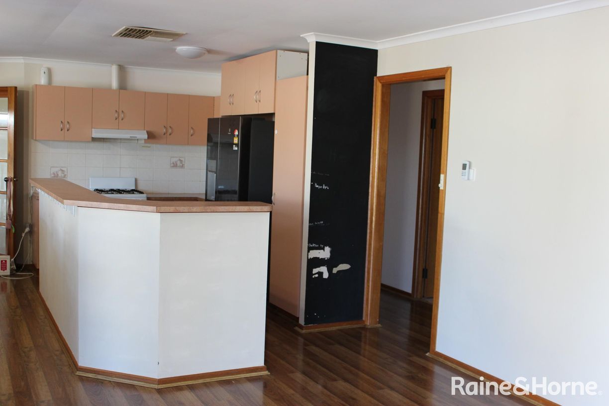 41 Quandong Street — photo 9 of 12