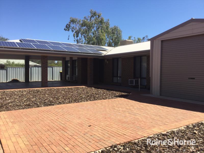 2a Emeroo Court — photo from Raine & Horne Roxby Downs RLA 208715