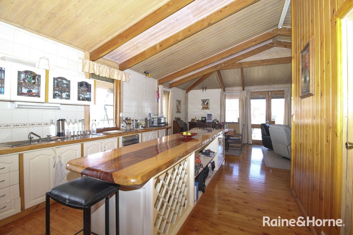 98 Daniel Terrace — photo 7 of 14