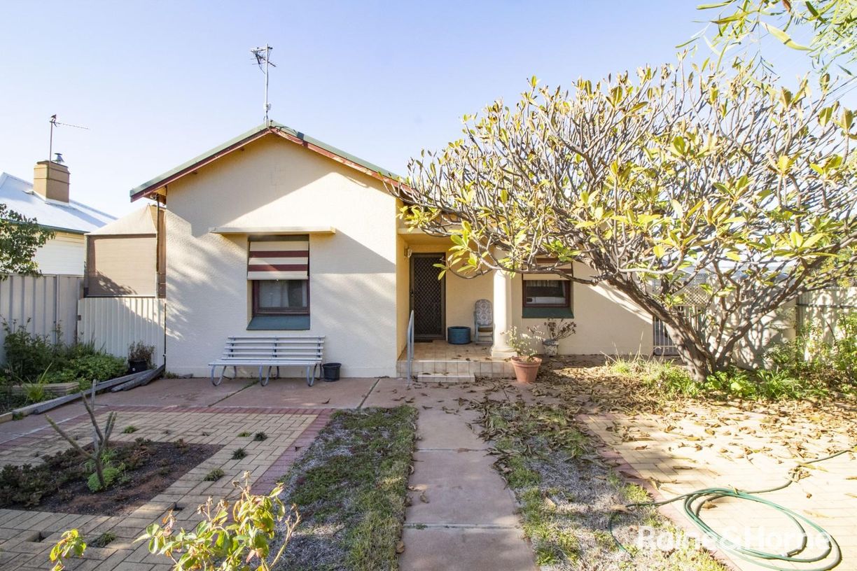 8 Frome Street — photo from Raine & Horne Port Augusta RLA 216874