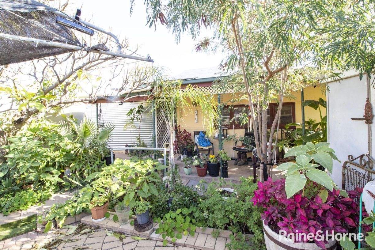 8 Frome Street — photo 8 of 10