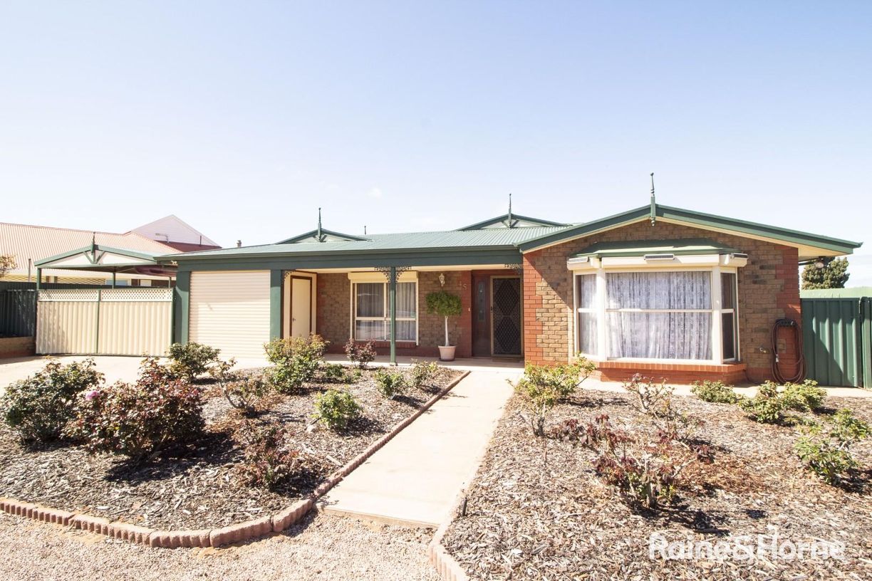 45 Shirley Street — photo from Raine & Horne Port Augusta RLA 216874