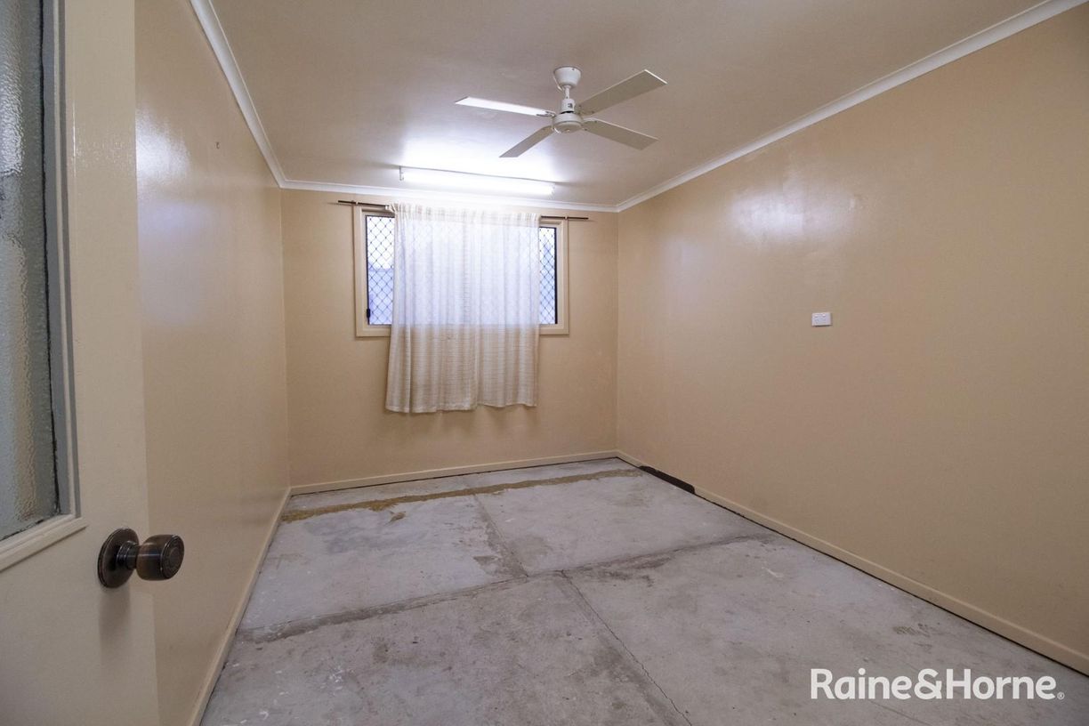 56A and 56B Tassie Street — photo 6 of 19
