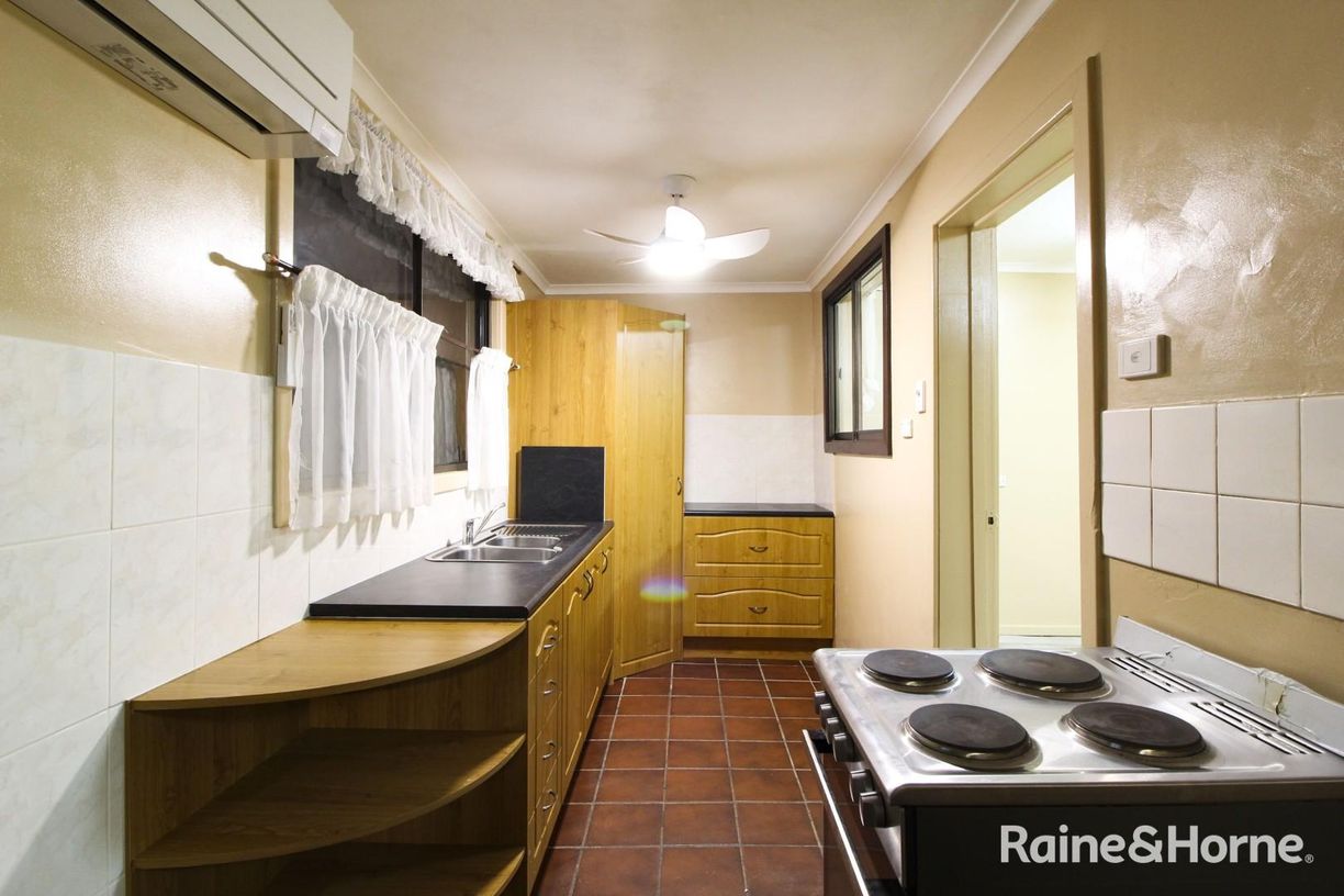 56A and 56B Tassie Street — photo 4 of 19