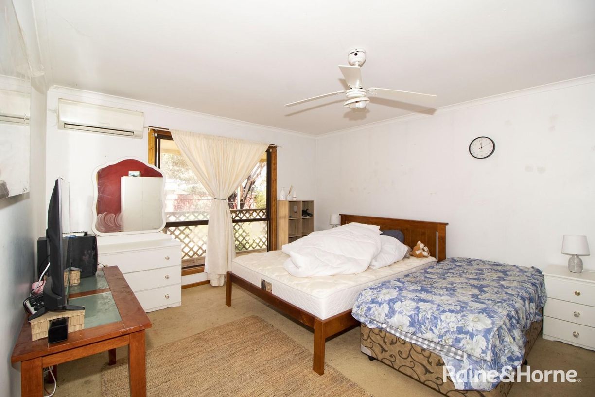 10 Herbert Street — photo 7 of 14
