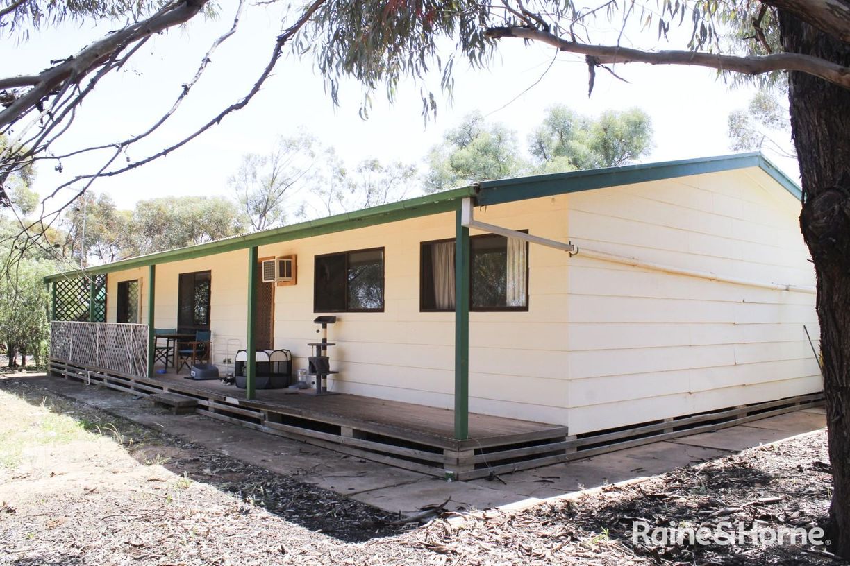 10 Herbert Street — photo from Raine & Horne Port Augusta RLA 216874