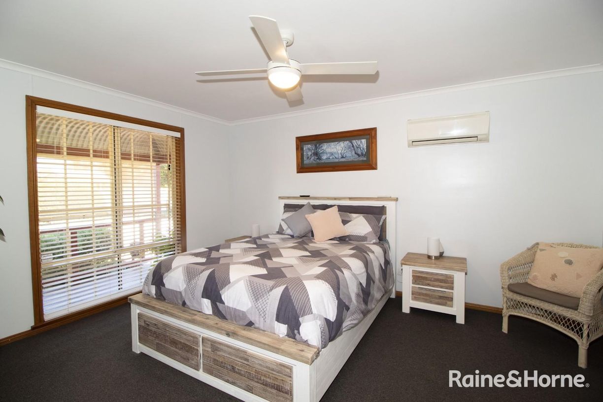 19 Kanyaka Avenue — photo 11 of 24