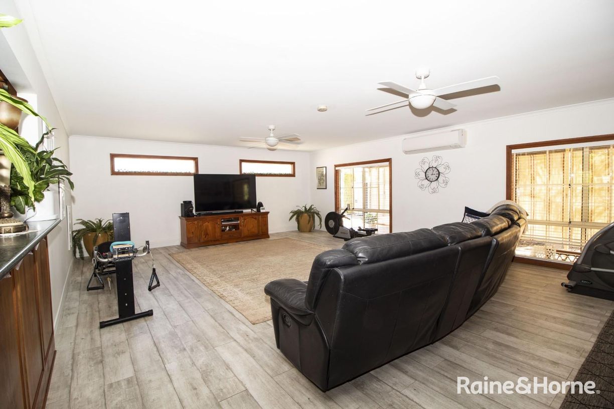 19 Kanyaka Avenue — photo 4 of 24
