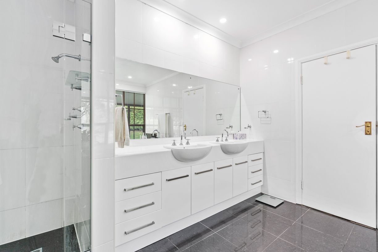 40 Farnham Road — photo 15 of 29