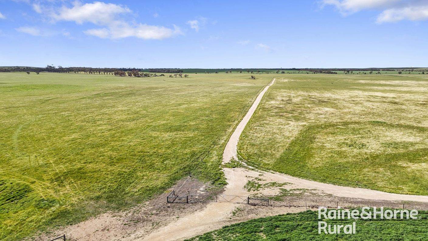 4910 Mallee Highway — photo 25 of 30