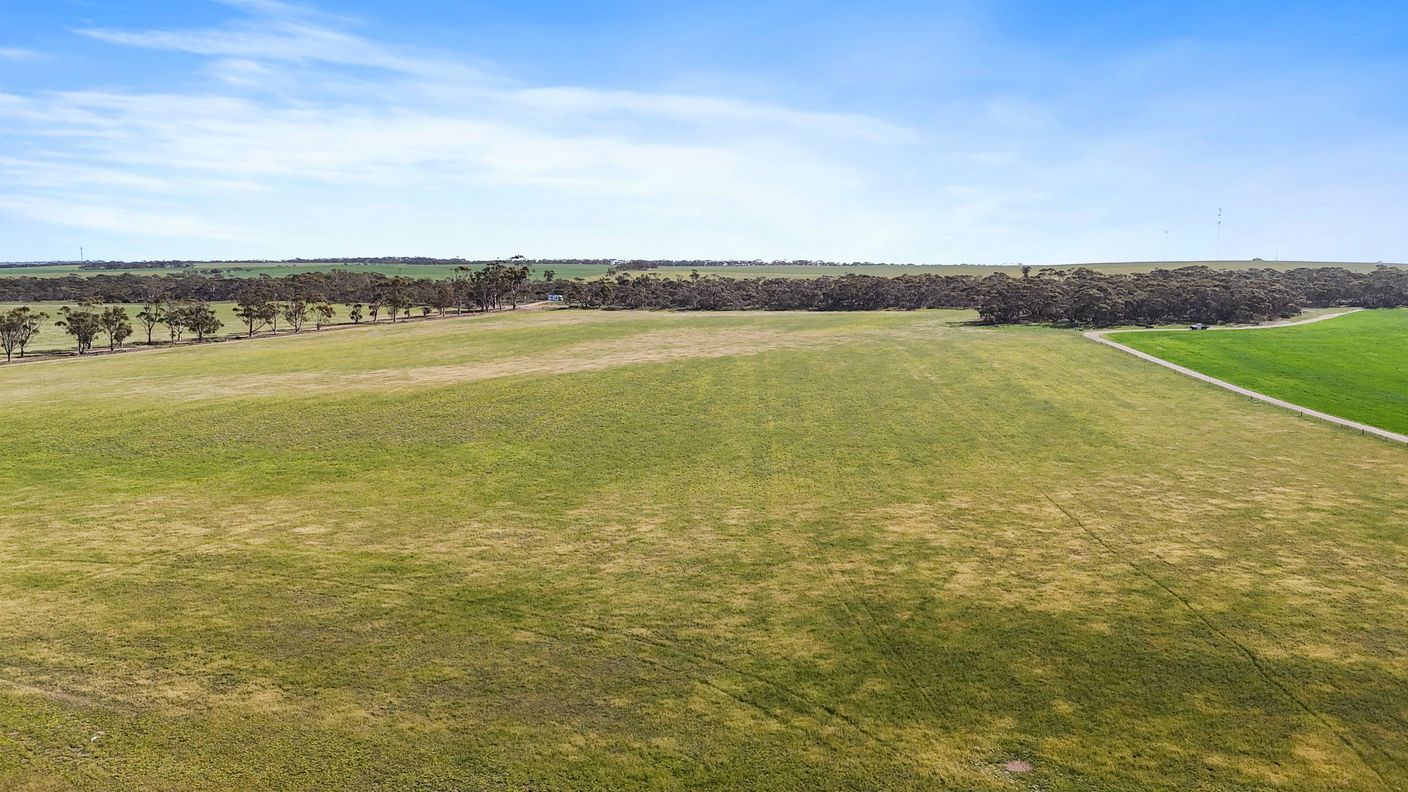 4910 Mallee Highway — photo 16 of 30