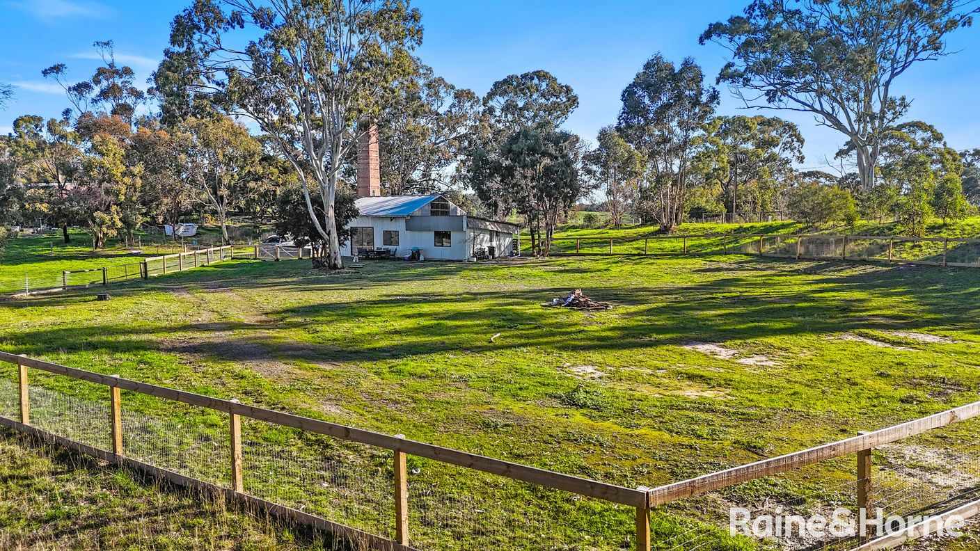 358 Harrogate Road — photo 14 of 23
