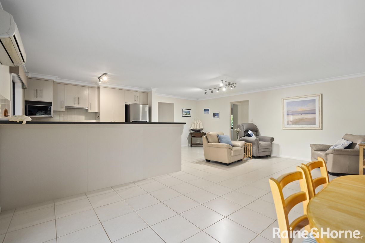 5 Fairweather Drive — photo 7 of 25