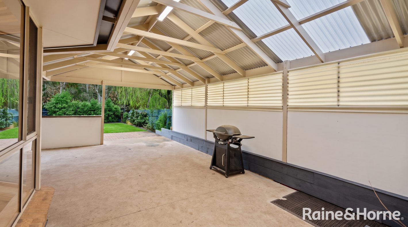 16 Smillie Street — photo 18 of 24