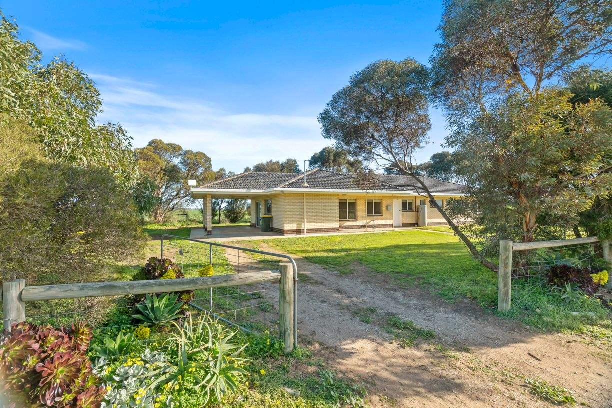 48 Bremer Station Road — photo from Raine & Horne Hills & Fleurieu RLA 316138