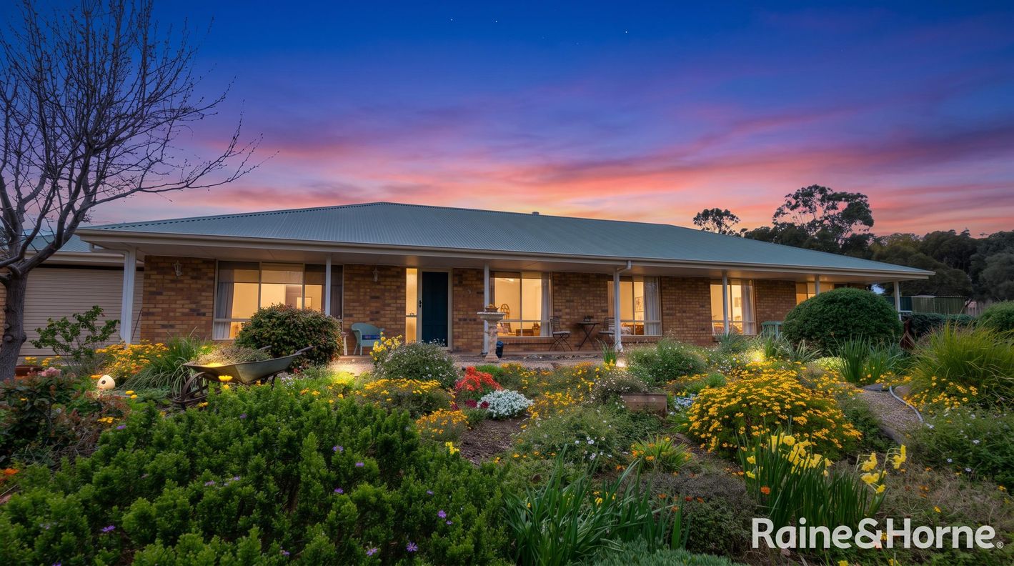27 Lockaba Drive — photo 2 of 30
