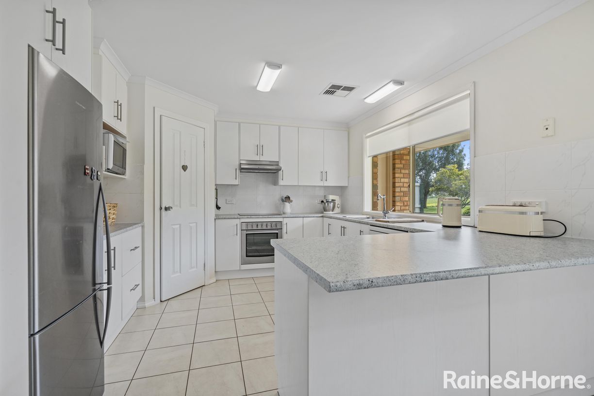 27 Lockaba Drive — photo 5 of 30