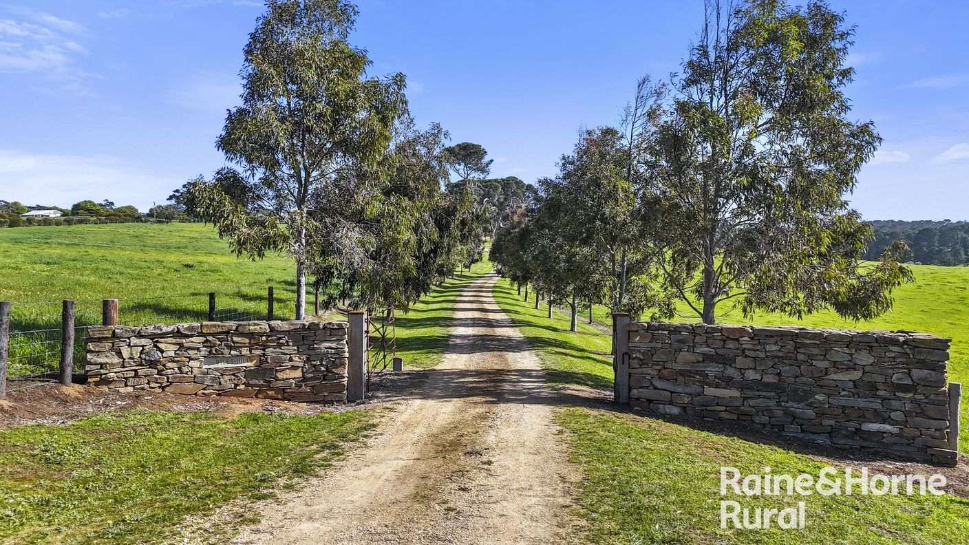 184 Wattle Flat Road — photo 5 of 30