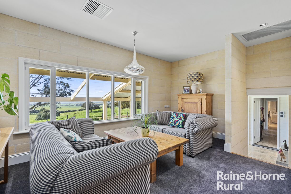 184 Wattle Flat Road — photo 3 of 30