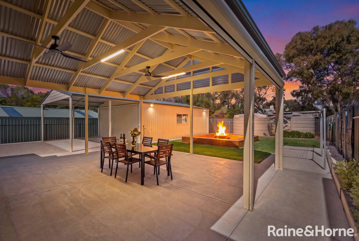 10 Taylors Lane — photo 18 of 27