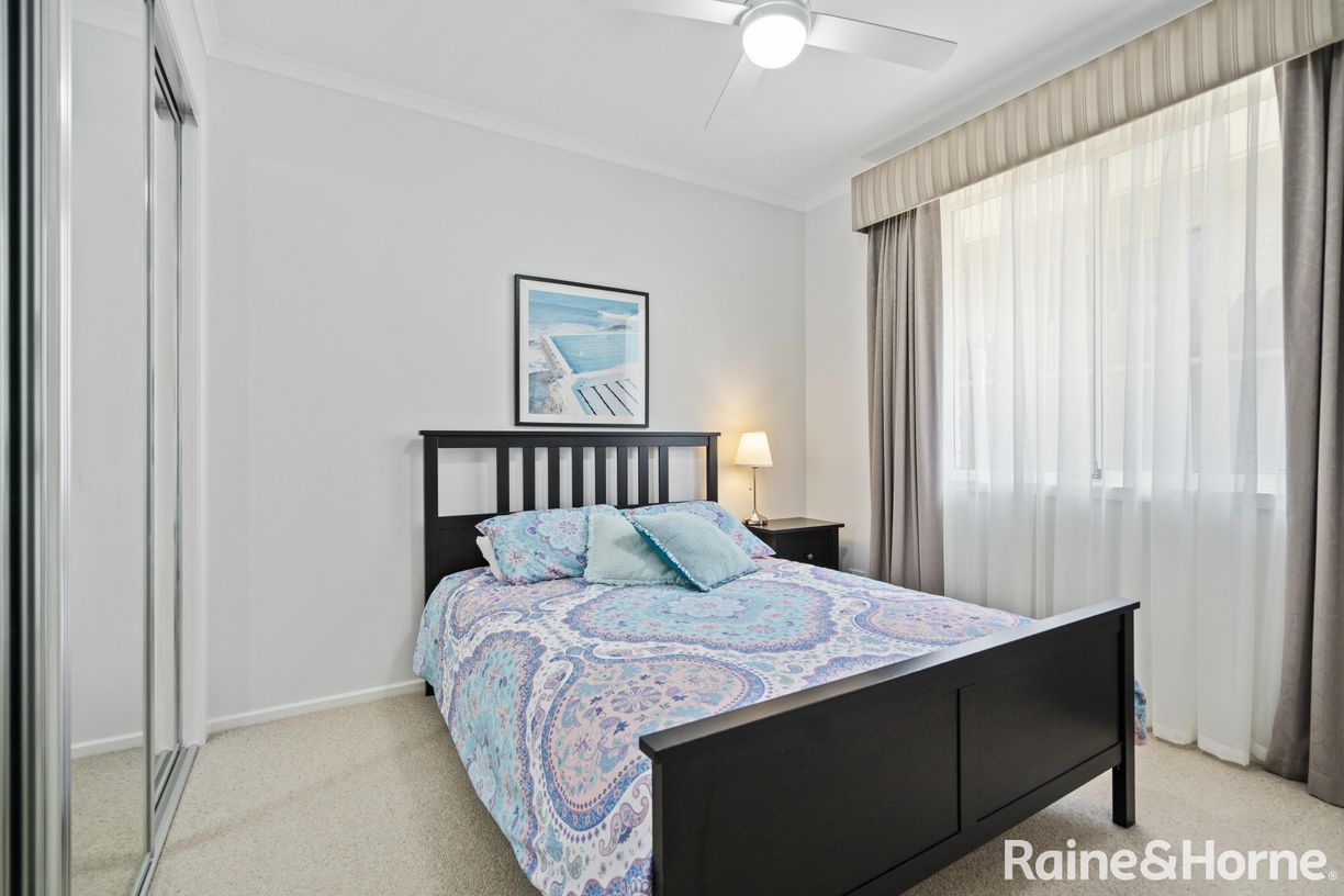 10 Taylors Lane — photo 15 of 27