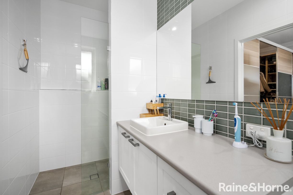 16 Balmoral Road — photo 11 of 30