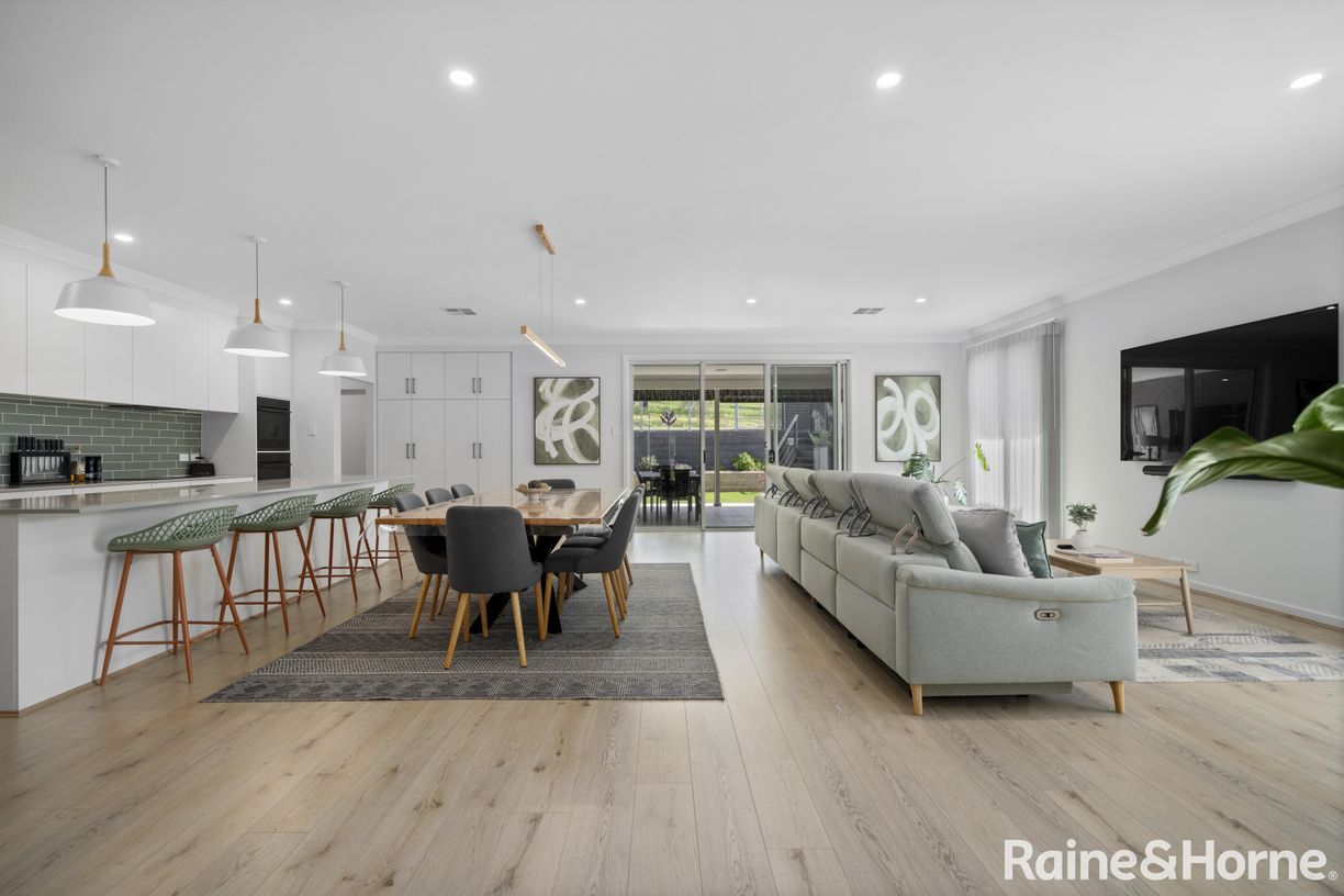 16 Balmoral Road — photo 5 of 30