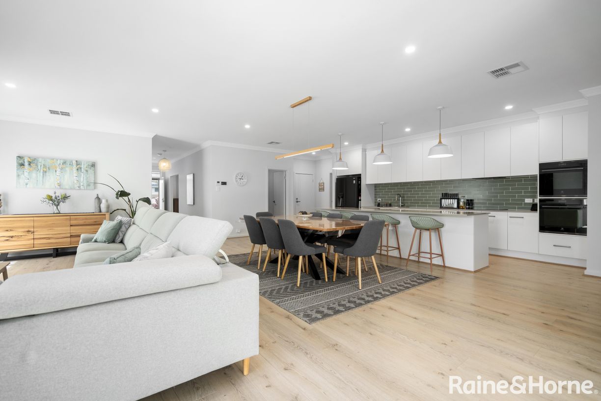 16 Balmoral Road — photo 8 of 30
