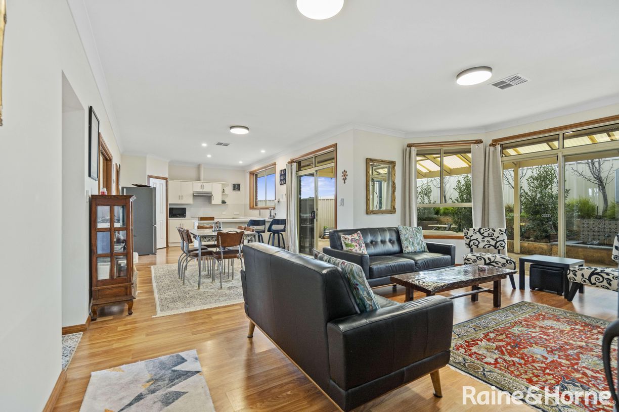 18 Kerslake Court — photo 8 of 30