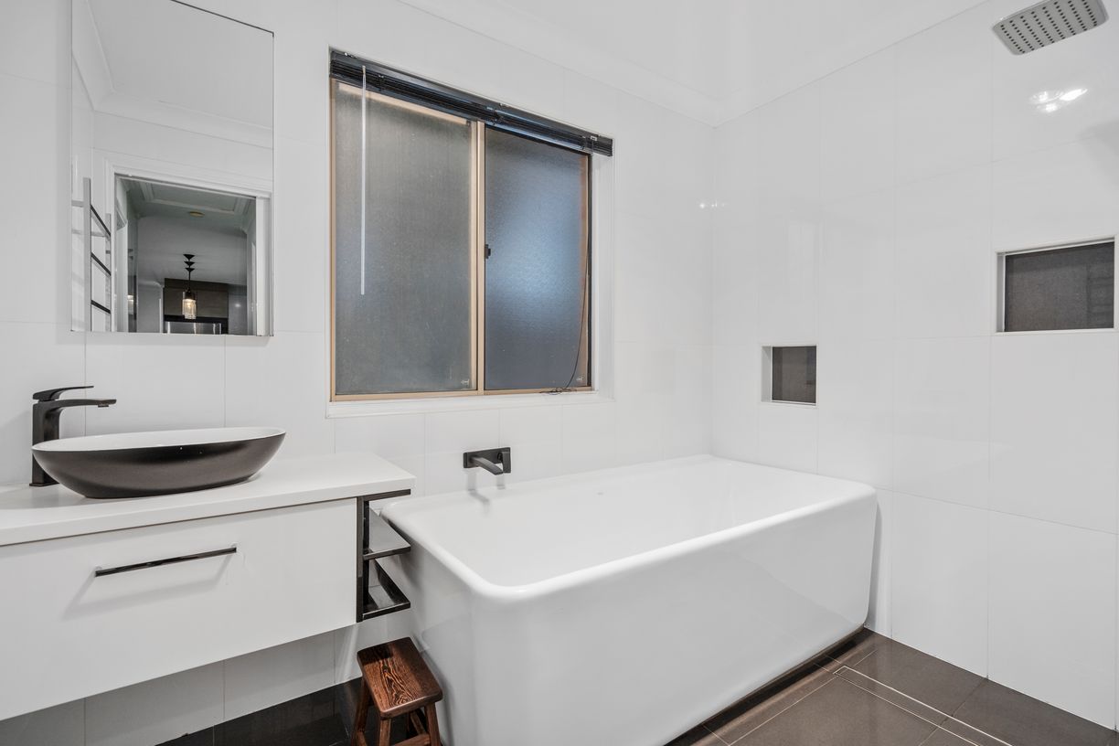 19 Watson Street — photo 9 of 24