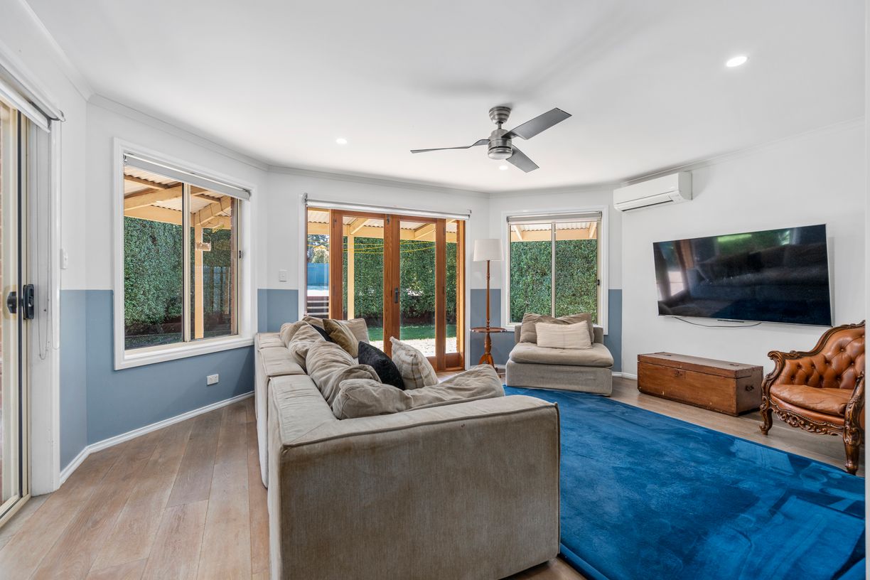 19 Watson Street — photo 10 of 24