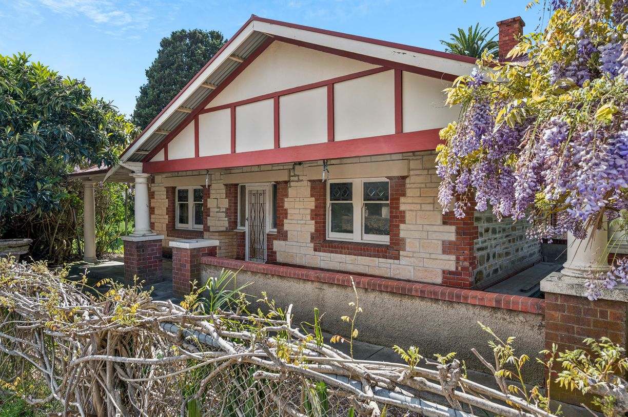 4 Townsend Street — photo from Raine & Horne Hills & Fleurieu RLA 316138