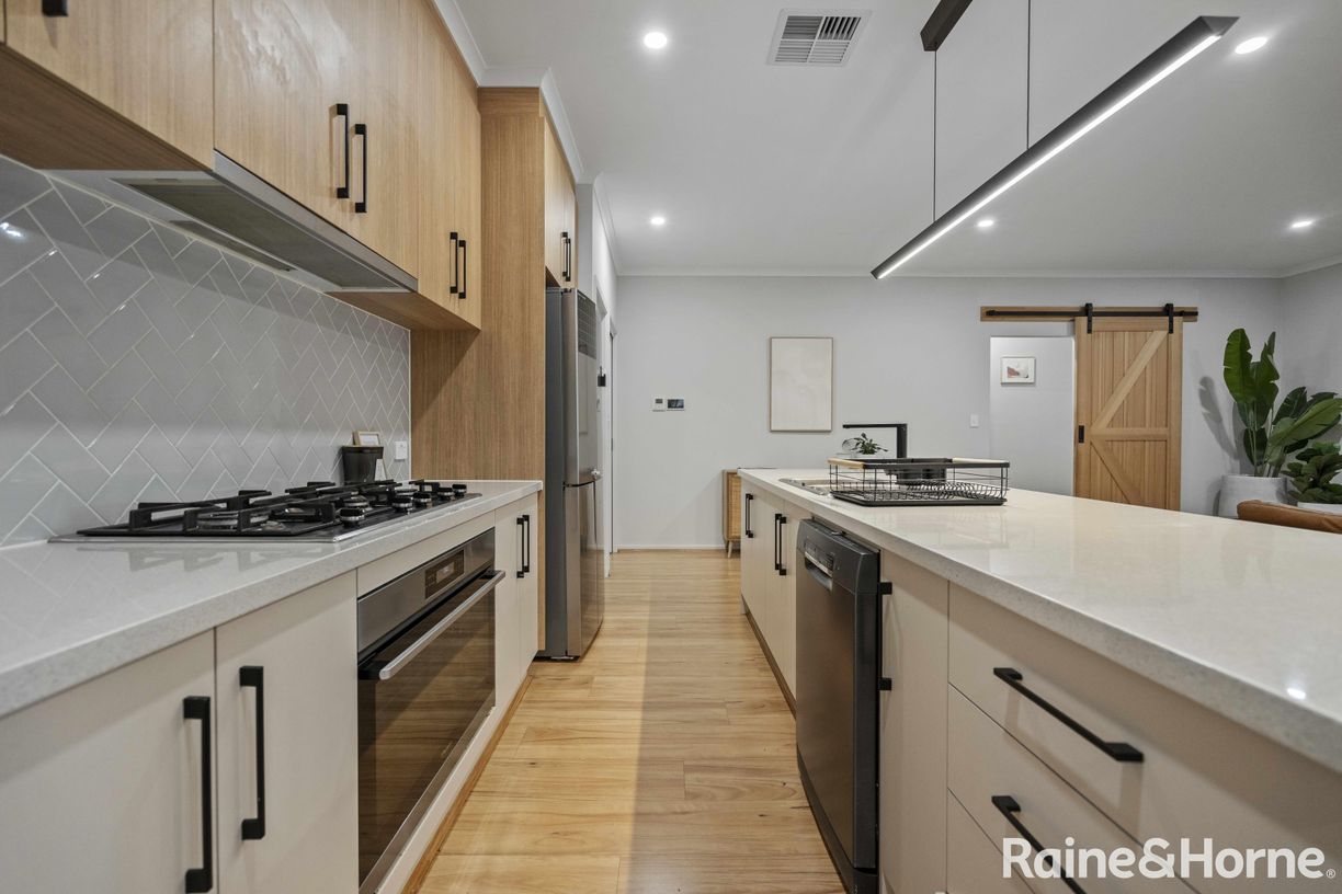 14 Wind Row Avenue — photo 12 of 28