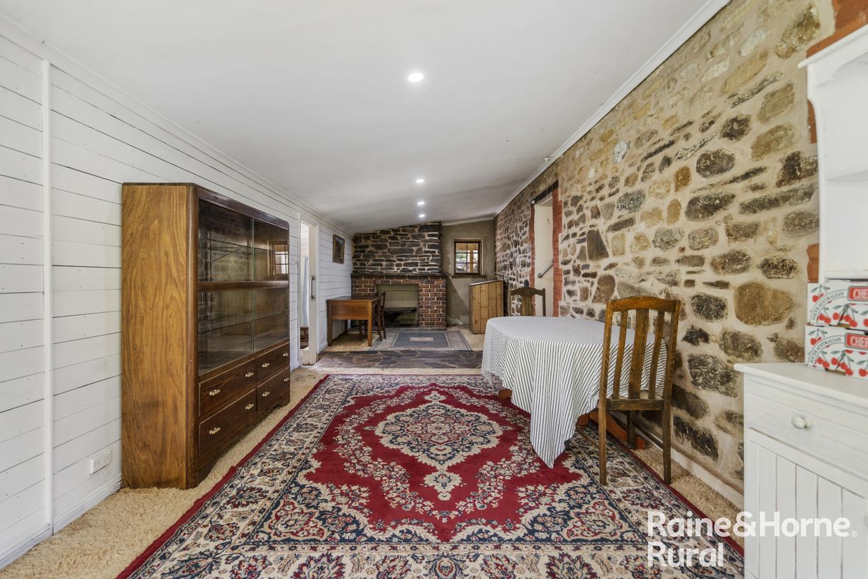 104 Wattle Road — photo 8 of 30