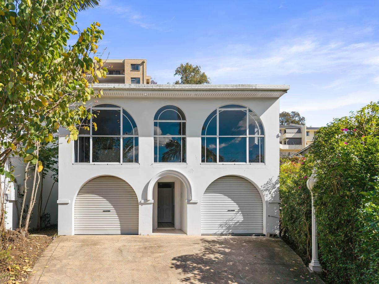 11 Highview Terrace — photo from Raine & Horne Brisbane West