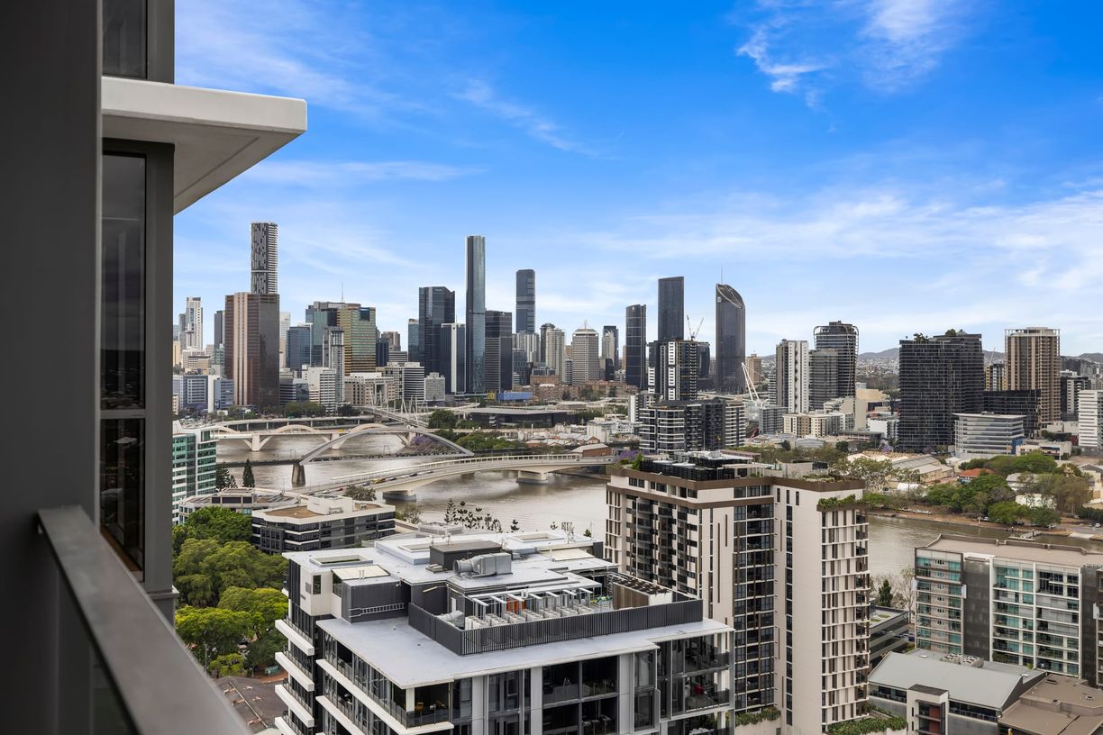 2807/55 Railway Terrace — photo from Raine & Horne Brisbane West
