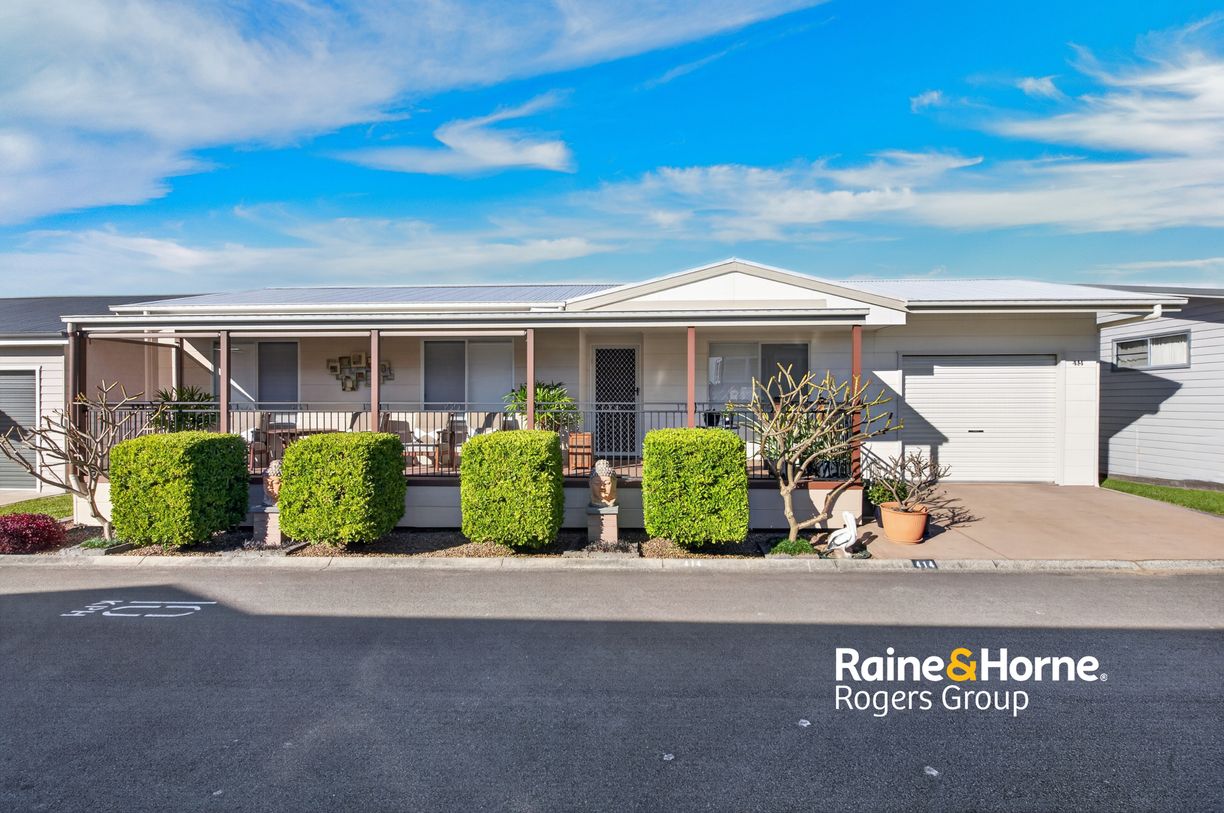 414/25 Mulloway Road — photo from Raine & Horne Toukley/Budgewoi