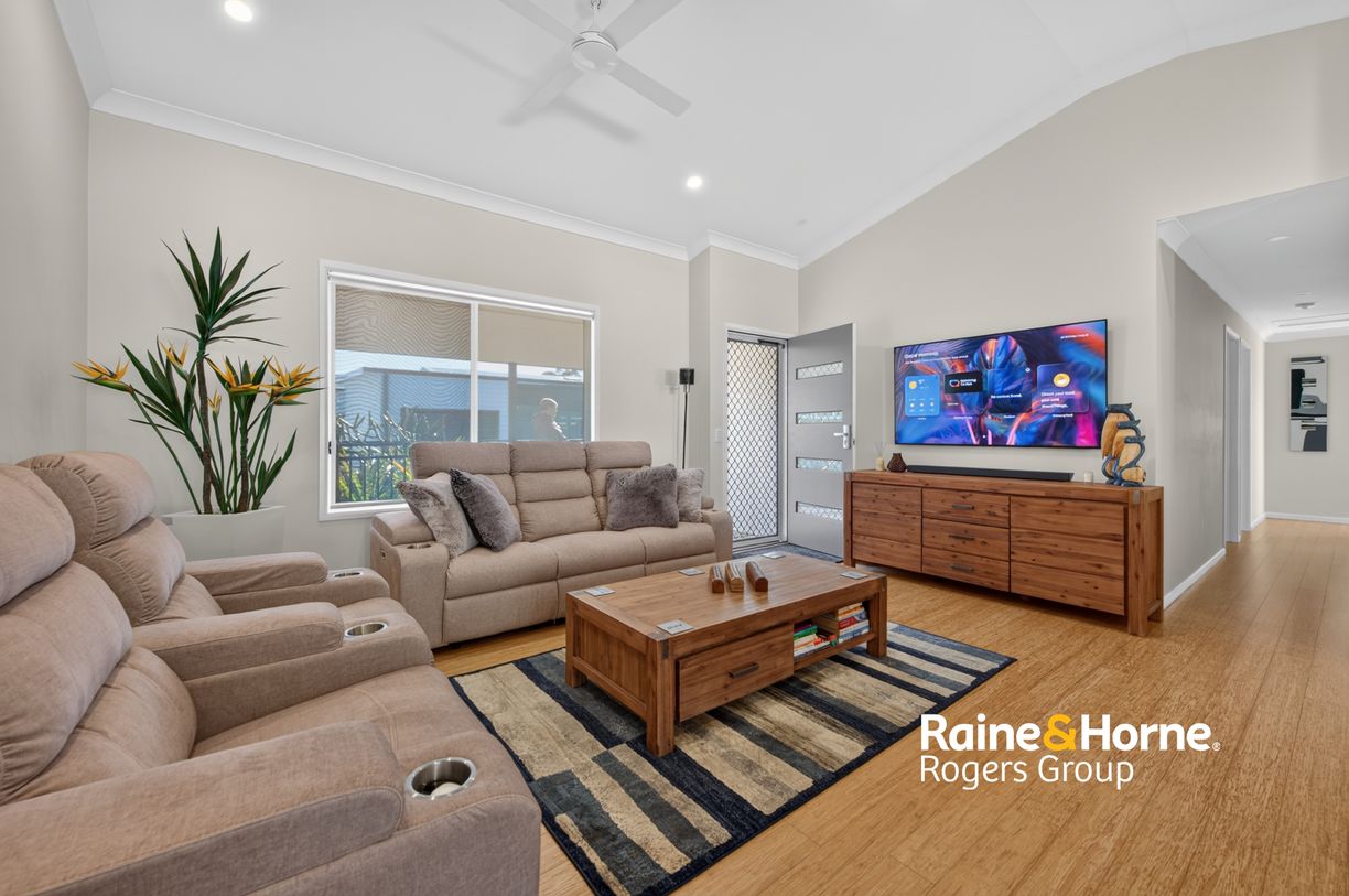 414/25 Mulloway Road — photo 3 of 24