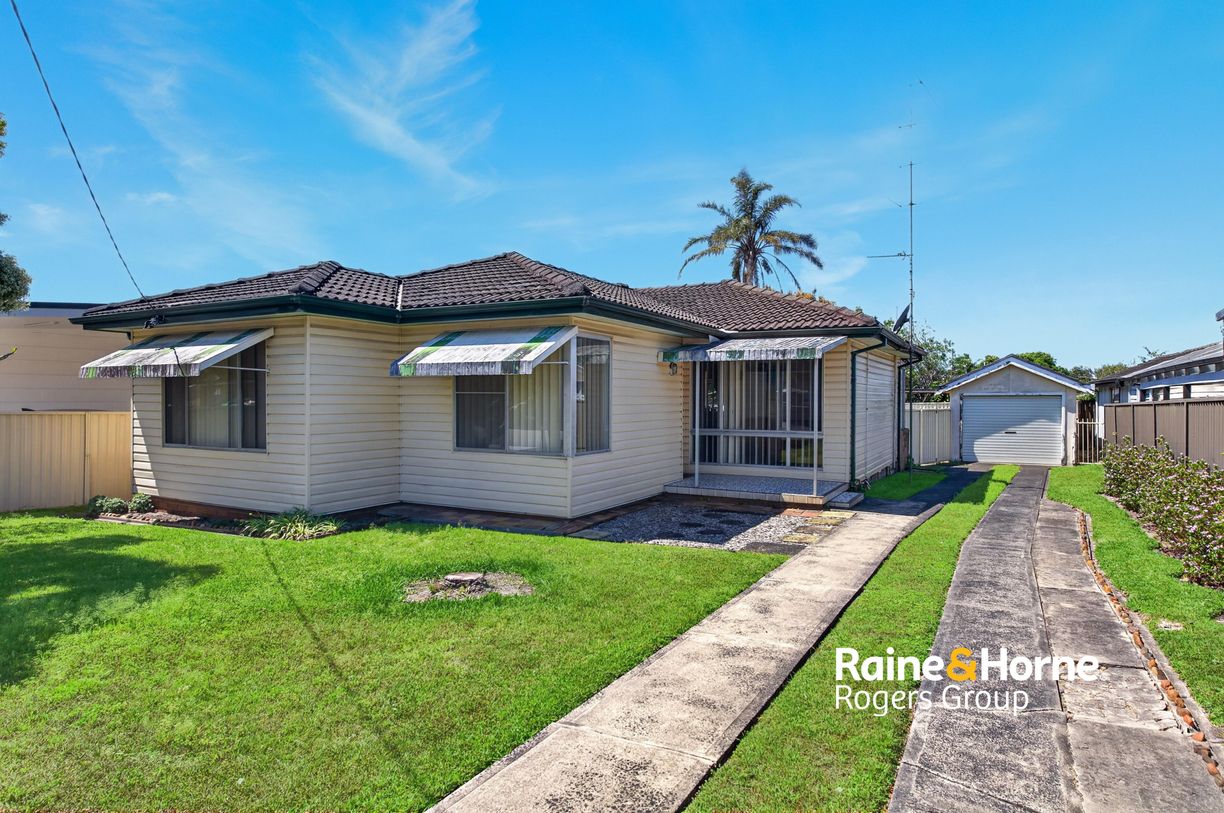 7 Norman Street — photo from Raine & Horne Toukley/Budgewoi