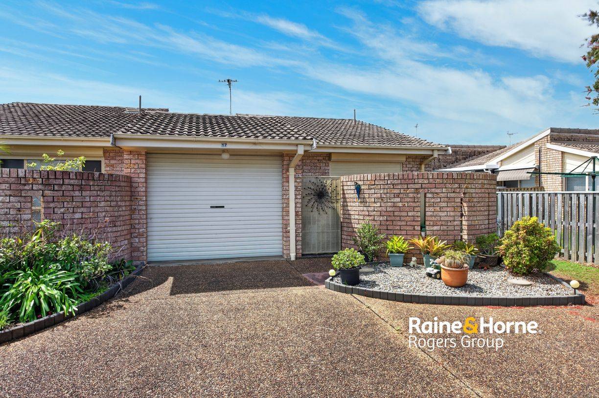 17/20 Hargraves Street — photo from Raine & Horne Toukley/Budgewoi